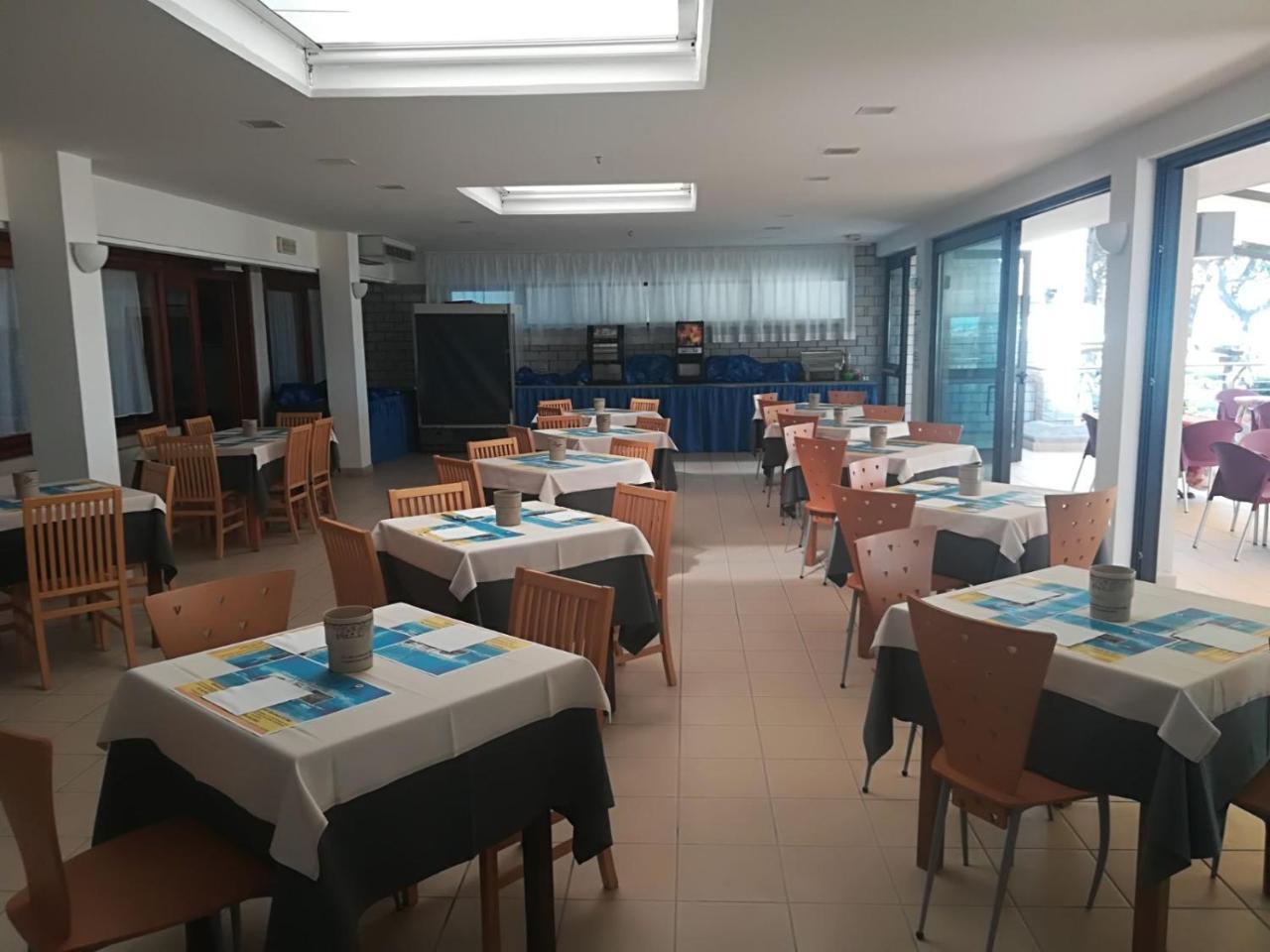 Hotel Ambra Lignano Sabbiadoro Dış mekan fotoğraf