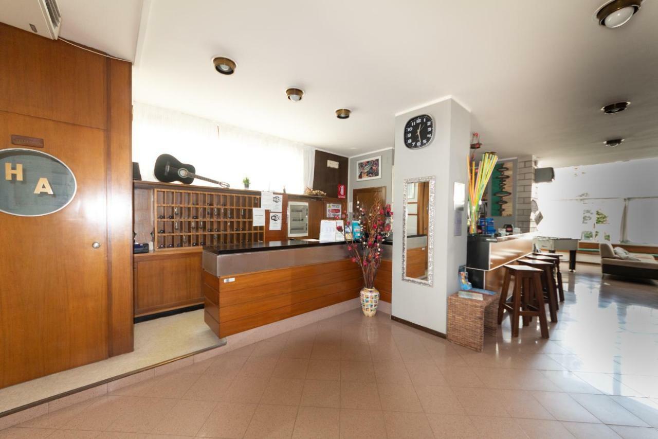 Hotel Ambra Lignano Sabbiadoro Dış mekan fotoğraf
